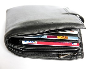 wallet-367975_640